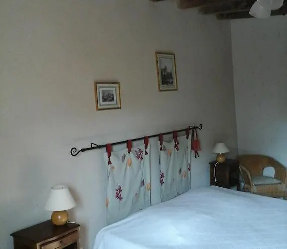 Les Roberderies Гостевой дом Broc