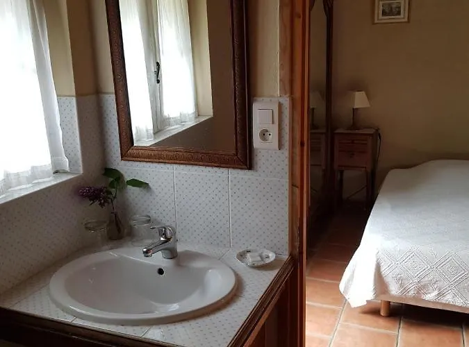 Гостевой дом Les Roberderies Broc